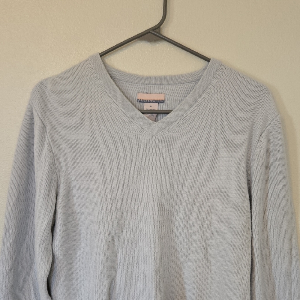 Breakwater | Light Blue V Neck Sweater Size Medium